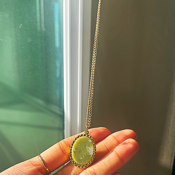Olive Stone Pendant with Gold necklace - Picture 1 of 7